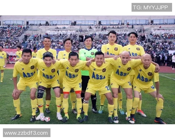 香港足球挑战泰国队实力对决引发球迷热议